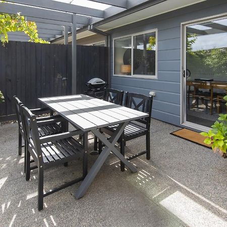 Mews Cottages Gisborne Exterior photo