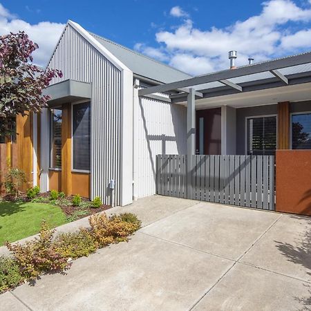 Mews Cottages Gisborne Exterior photo